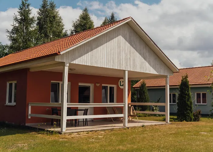 Kacze Stawy Ośrodek wypoczynkowy *